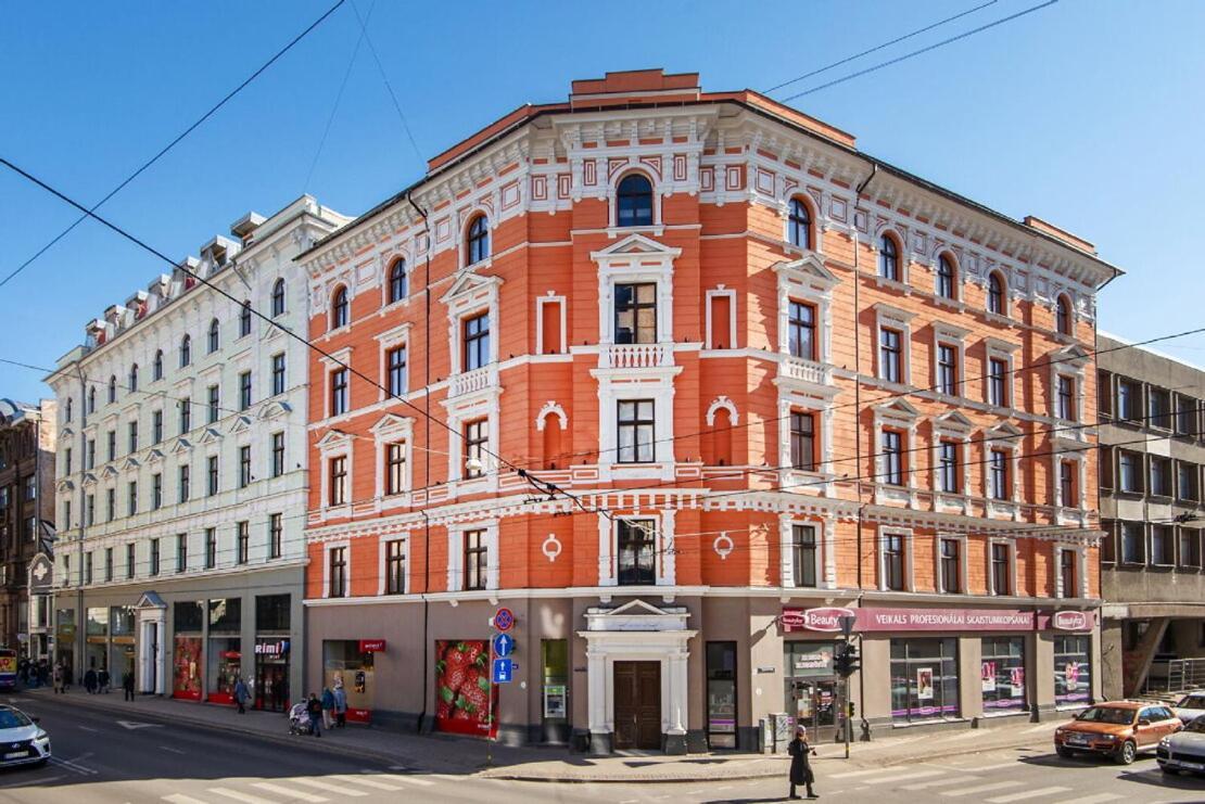 Bonnie & Clyde'S Hideout Apartment Riga Bagian luar foto